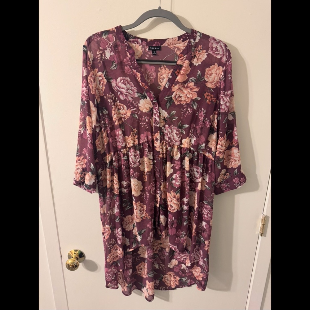 Torrid Purple and Pink Floral Tunic with V-Neck and 3/4 Sleeves
